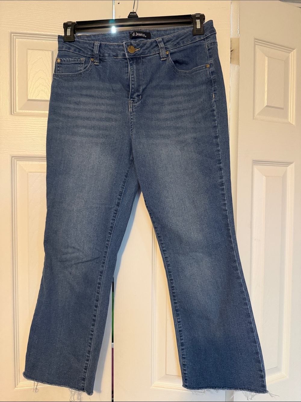 d. jeans Women's Medium Blue Cropped Straight Jeans size 10